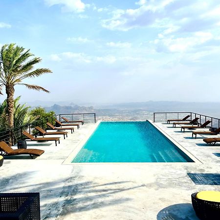 The View Al Hamra Exterior foto